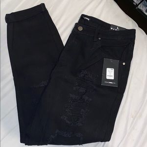 FASHION NOVA BLACK BOYFRIEND JEANS